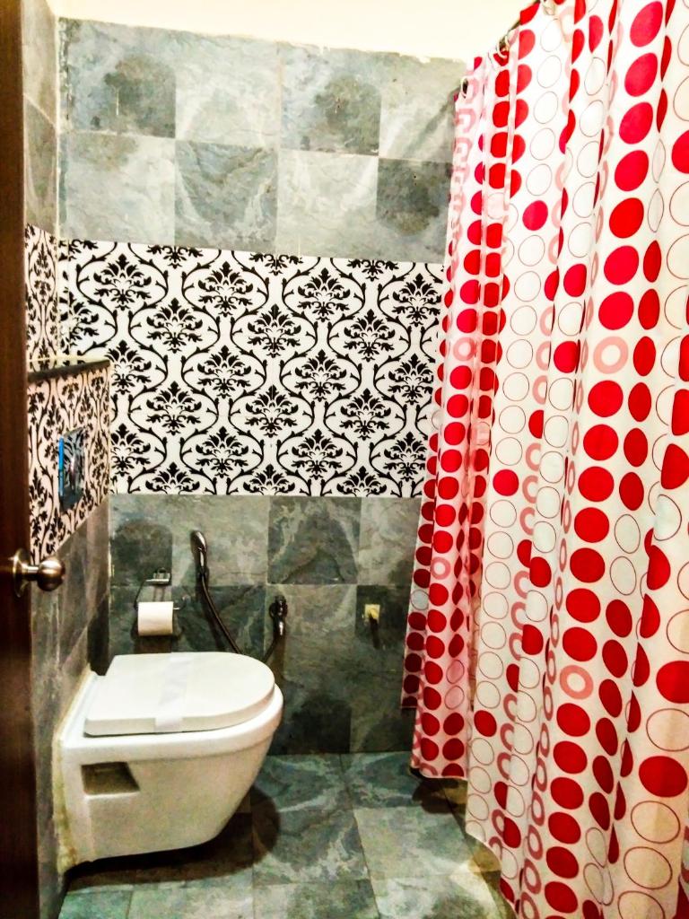 Сьюит (Banjara Budget Suite), Hotel Sri Omkar Palace