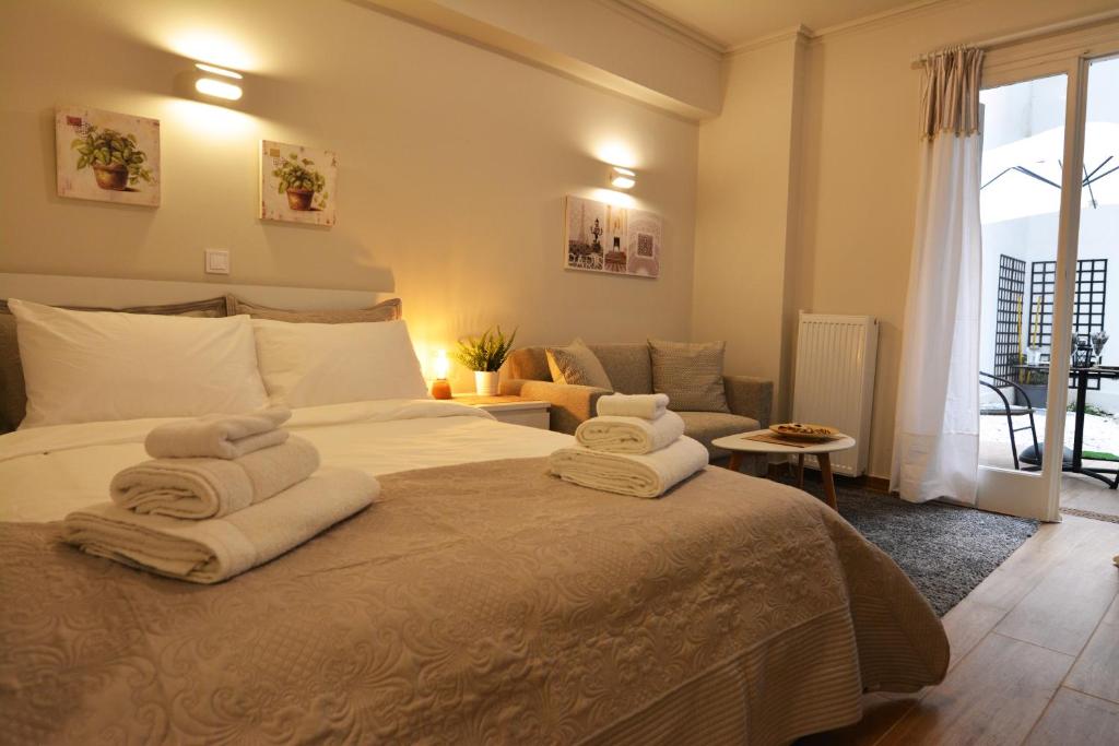 Studio Posh with garden in Kolonaki, Athens
