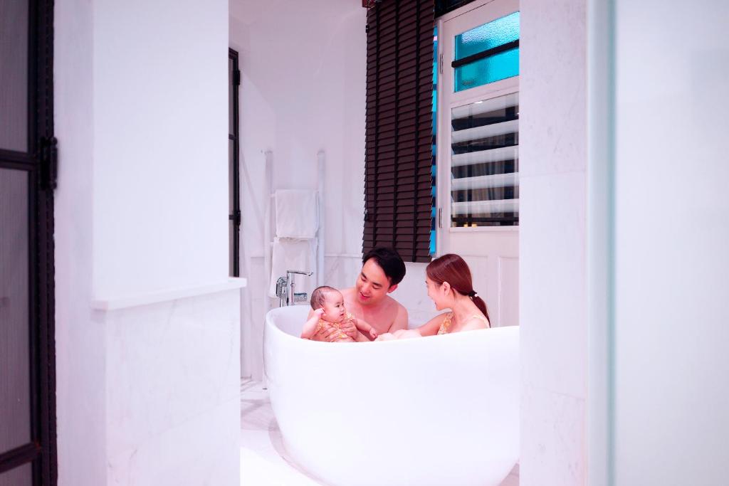 Семейный (Семейный номер с ванной комнатой), Hotel NuVe Urbane