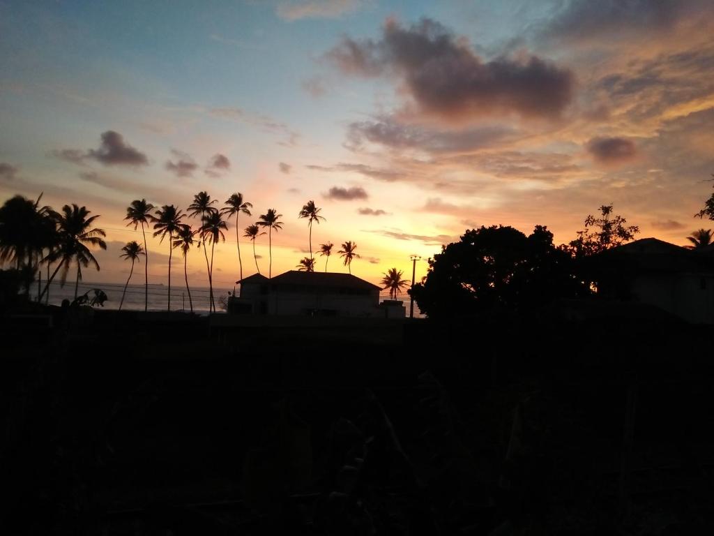 Ocean on house photo 2