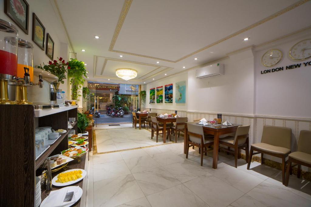 Galliot Central Hotel