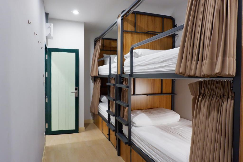 Семейный (Семейный номер с общей ванной комнатой), Peace Factory Hostel