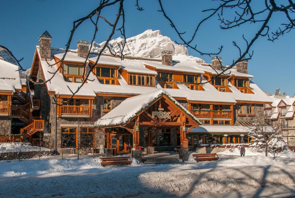 Fox Hotel and Suites