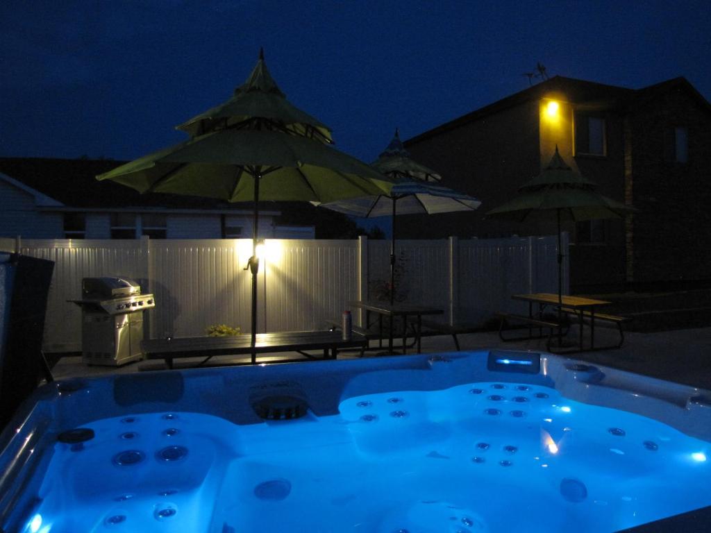 Cedar Canyon Condos image
