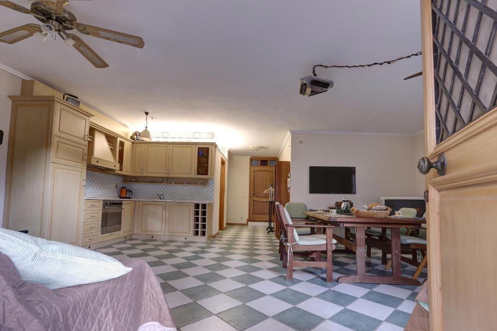 Aslanis-Souroti Garden FAMILY Suite photo 2