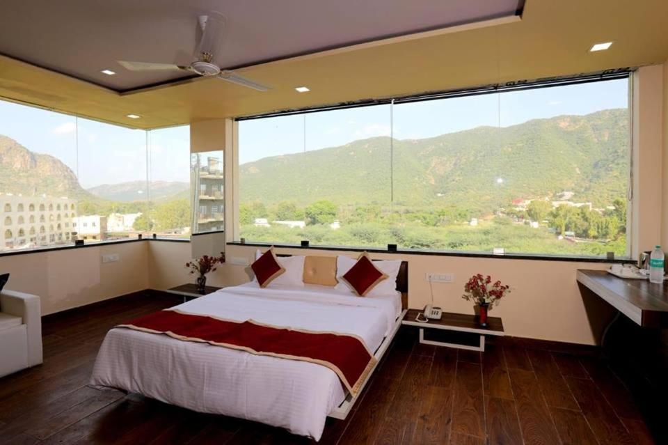 Rock Star Hotel photo 4