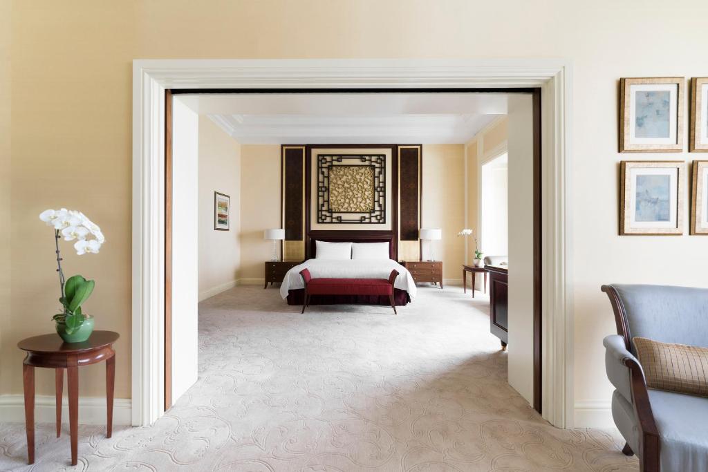 Сьюит (Люкс Shangri-La в крыле Valley), Shangri-La Hotel Singapore