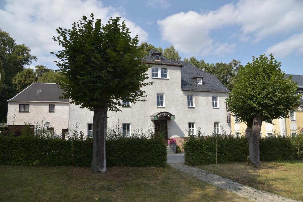 Parkhotel Ebersdorf photo 1