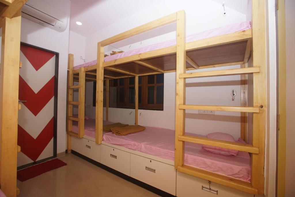 Mumbai Staytion Dorm- Hostel photo 2