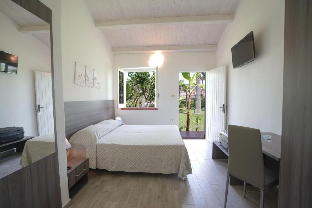 Hotel Residence Costa Azzurra photo 1