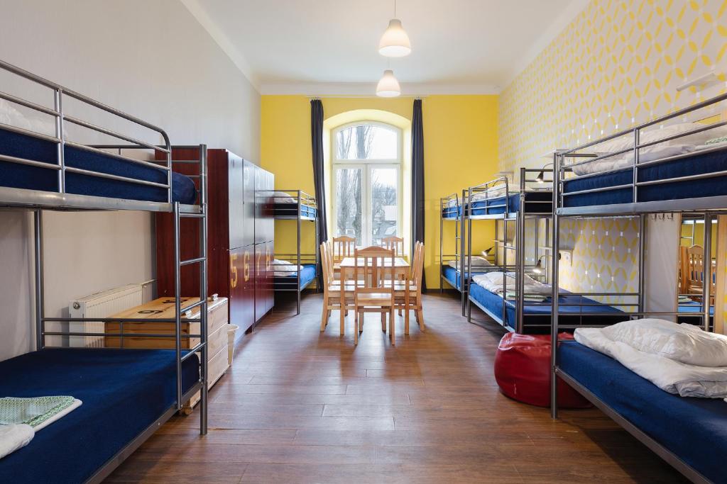 Семейный (Номер на 10 человек), Atlantis Hostel