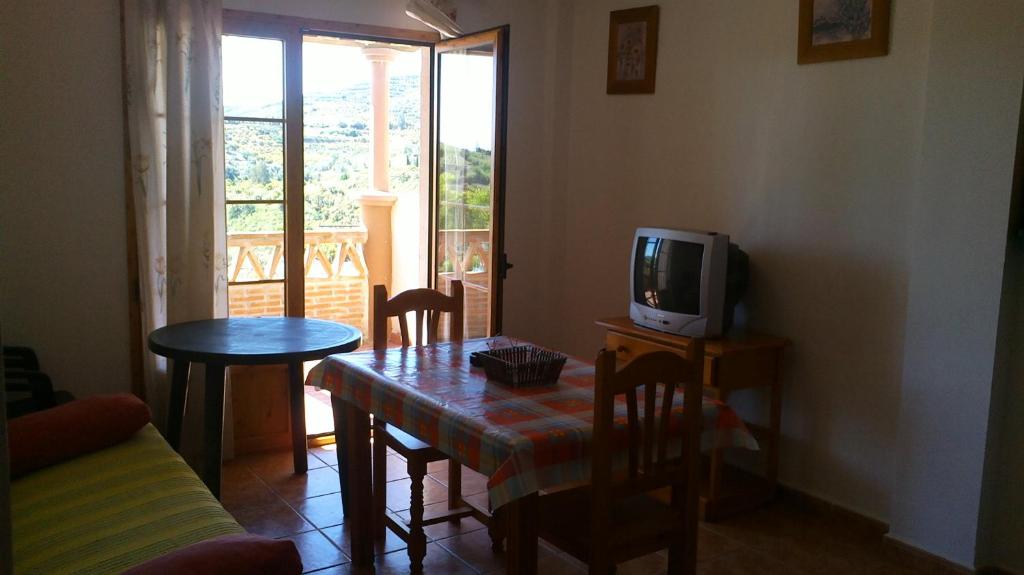 Apartamentos Las Colinas photo 4