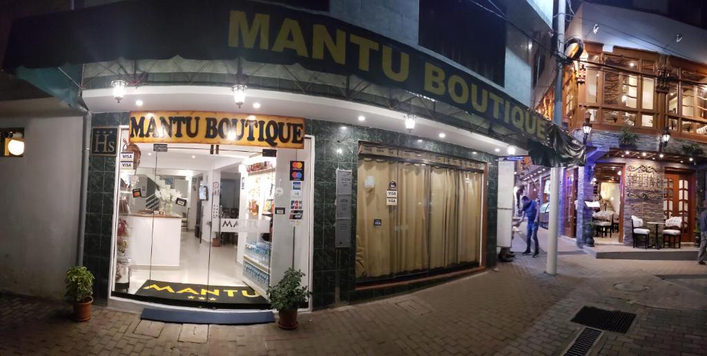 Mantu Boutique photo 2
