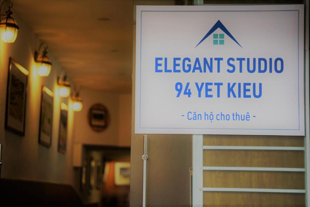 Elegant Studio Yet Kieu