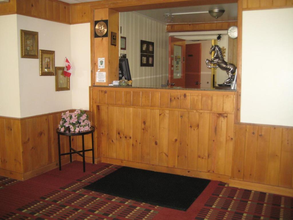 Midtown Hotel photo 1