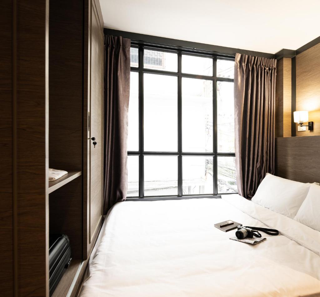 Номер (Кровать в общем номере с 4 кроватями), Warm Window Silom