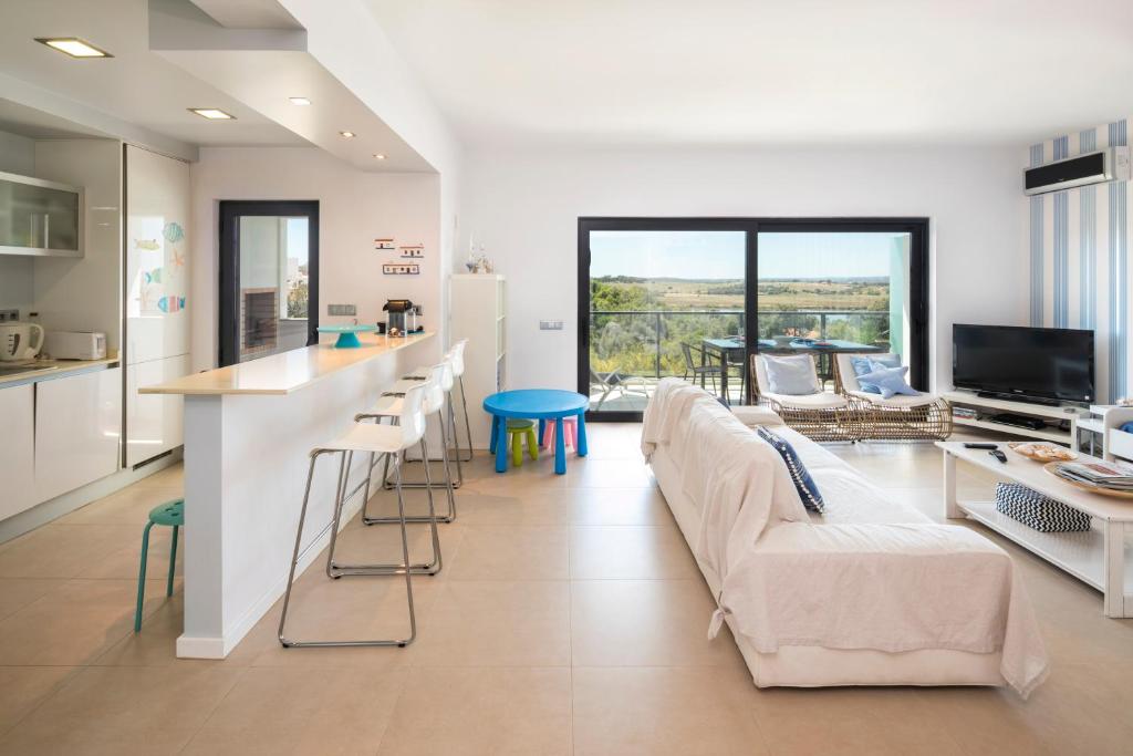 Sunset house photo 3