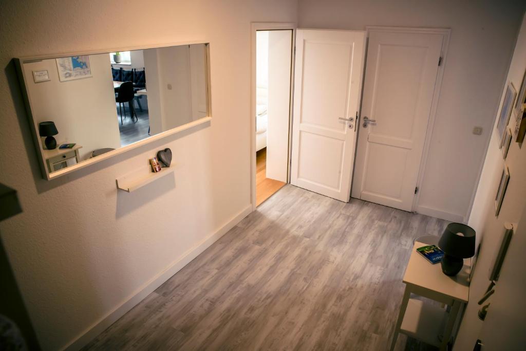 Schwerin City Apartment - Tap to explore photos