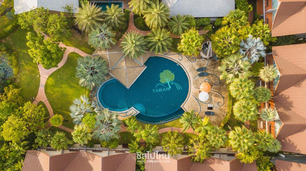Taman Resort photo 1