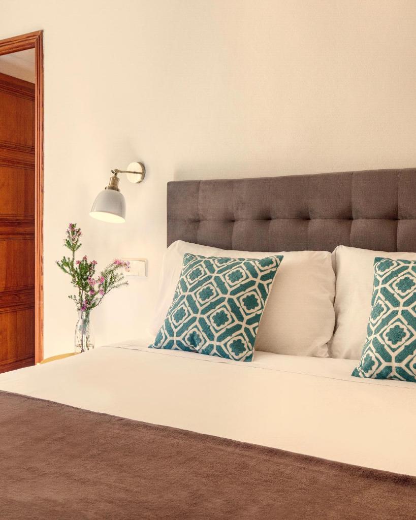 Двухместный (Улучшенный двухместный номер с 1 кроватью), Senda Caimari Hotel