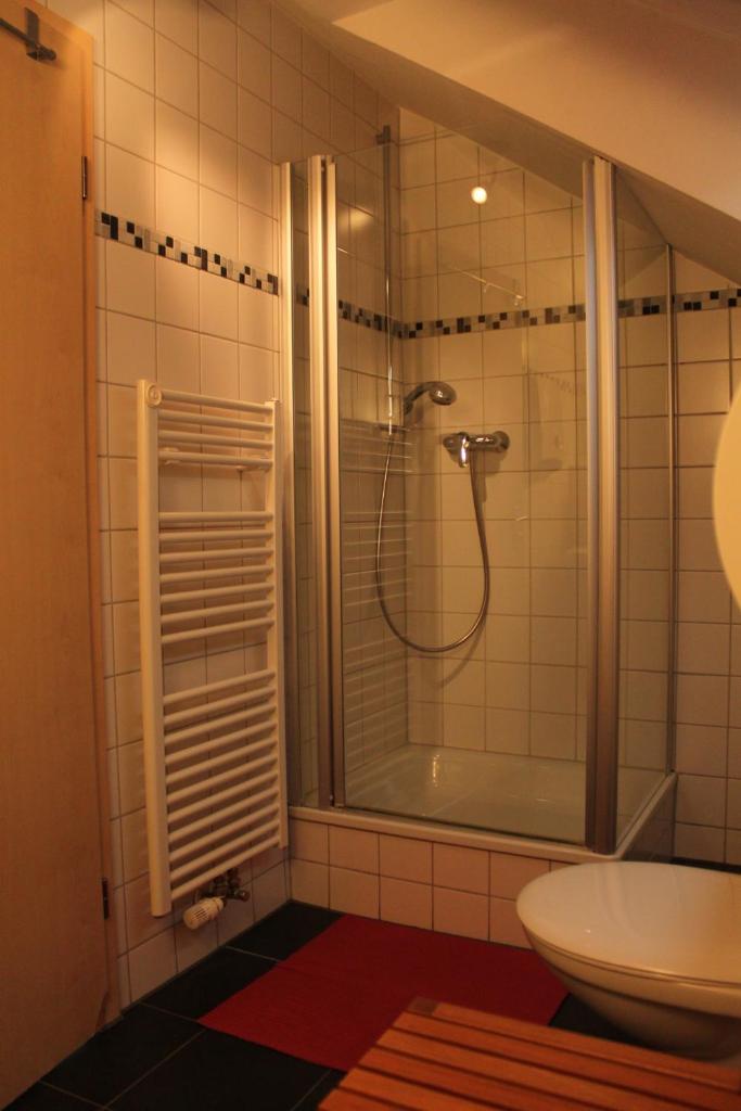 Четырехместный (Четырехместный номер с общей ванной комнатой), Hostel Alex 30