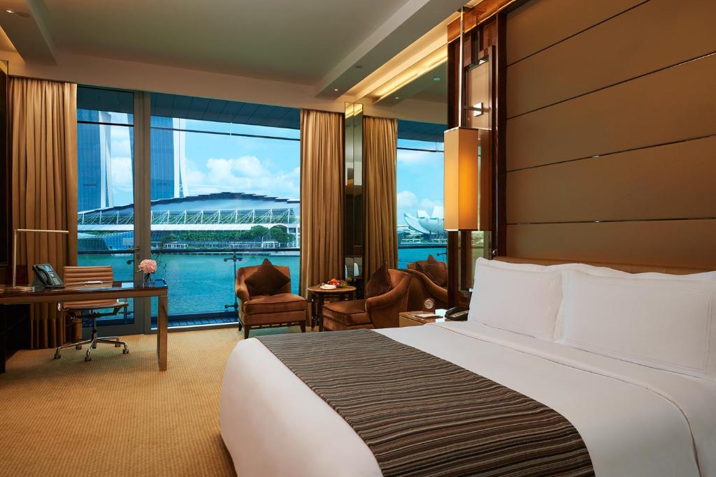 Двухместный (Номер с видом на залив), The Fullerton Bay Hotel Singapore