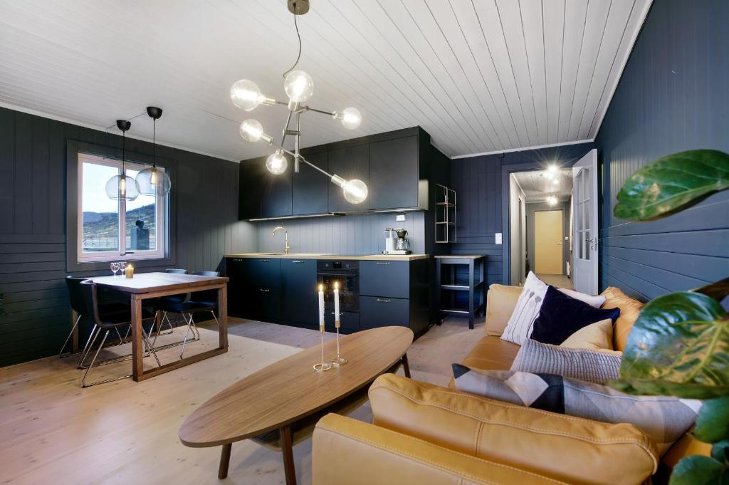 Buvik Sea Lodge Apartments photo 1