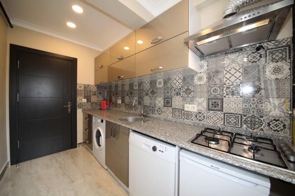 Corner Suite photo 3