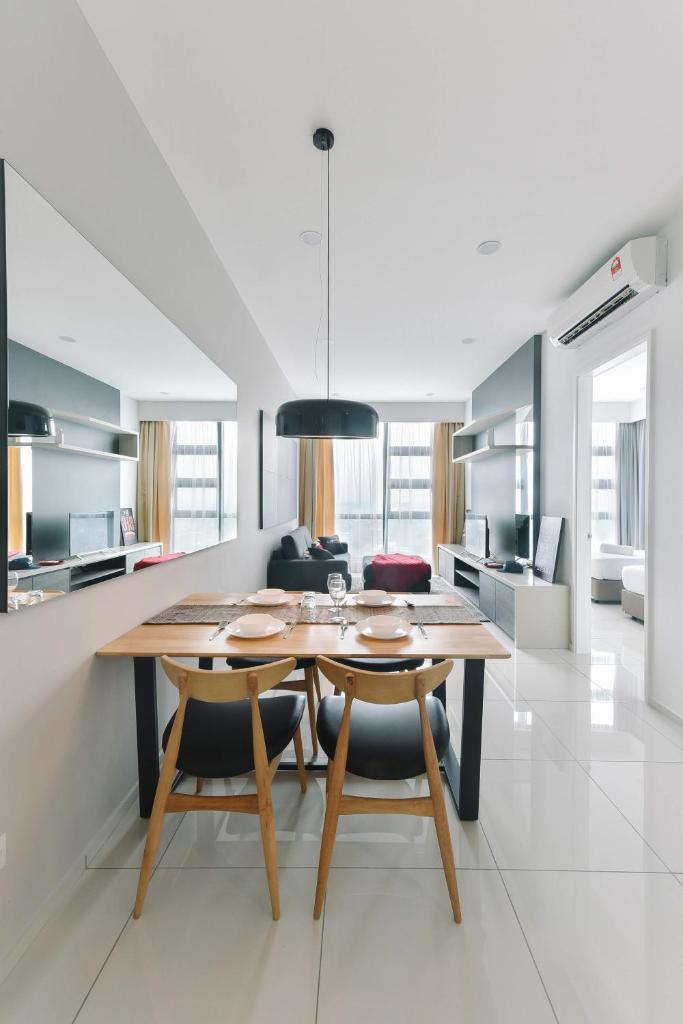 Сьюит (Представительский люкс с кроватью размера 