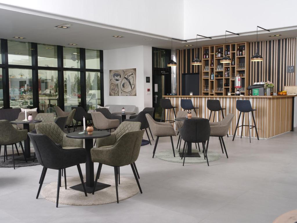 Hotel Cubis photo 4