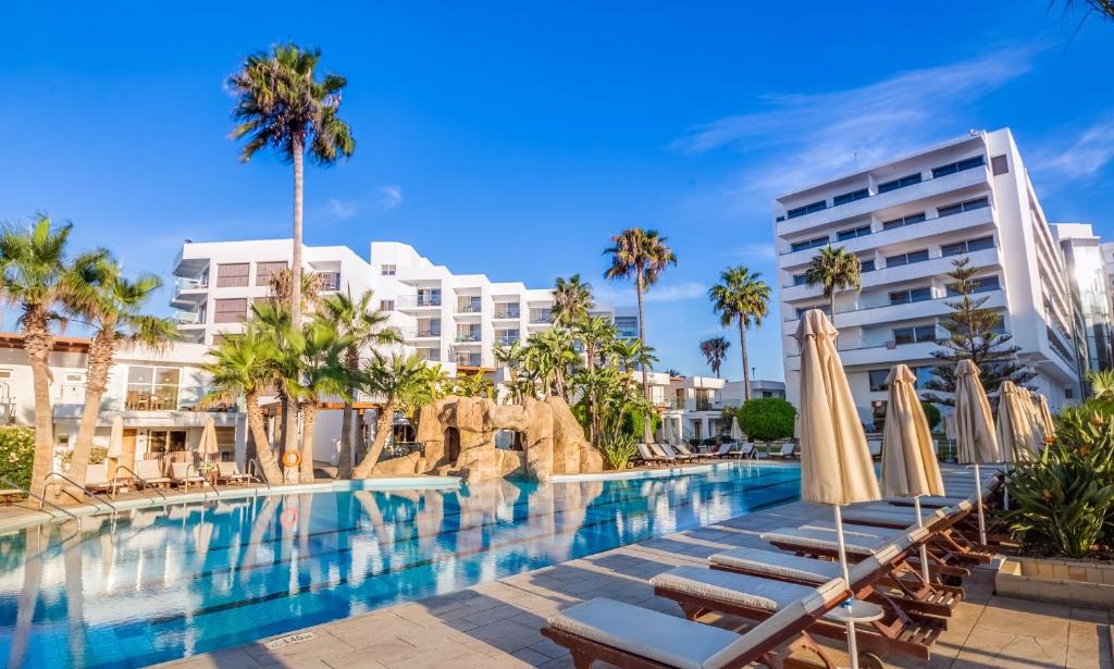Adams Beach Hotel & Spa photo 3