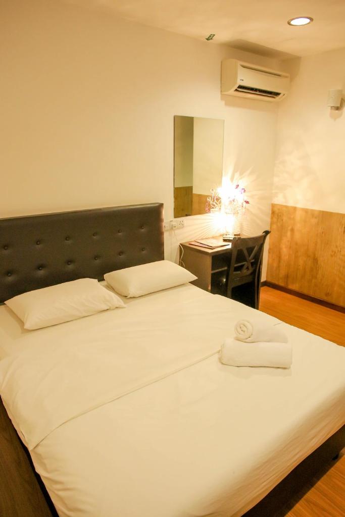 N K Hotel photo 1