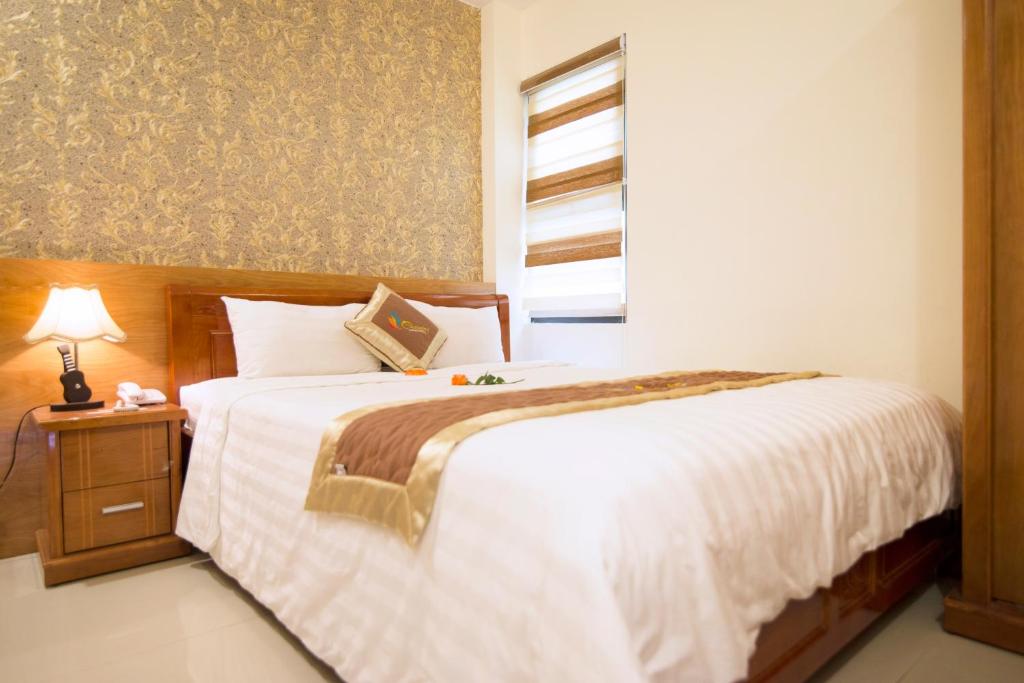 Двухместный (Стандартный двухместный номер с 1 кроватью), Charming Danang Hotel