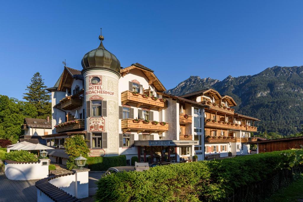 Hotel Staudacherhof History & Lifestyle photo 3