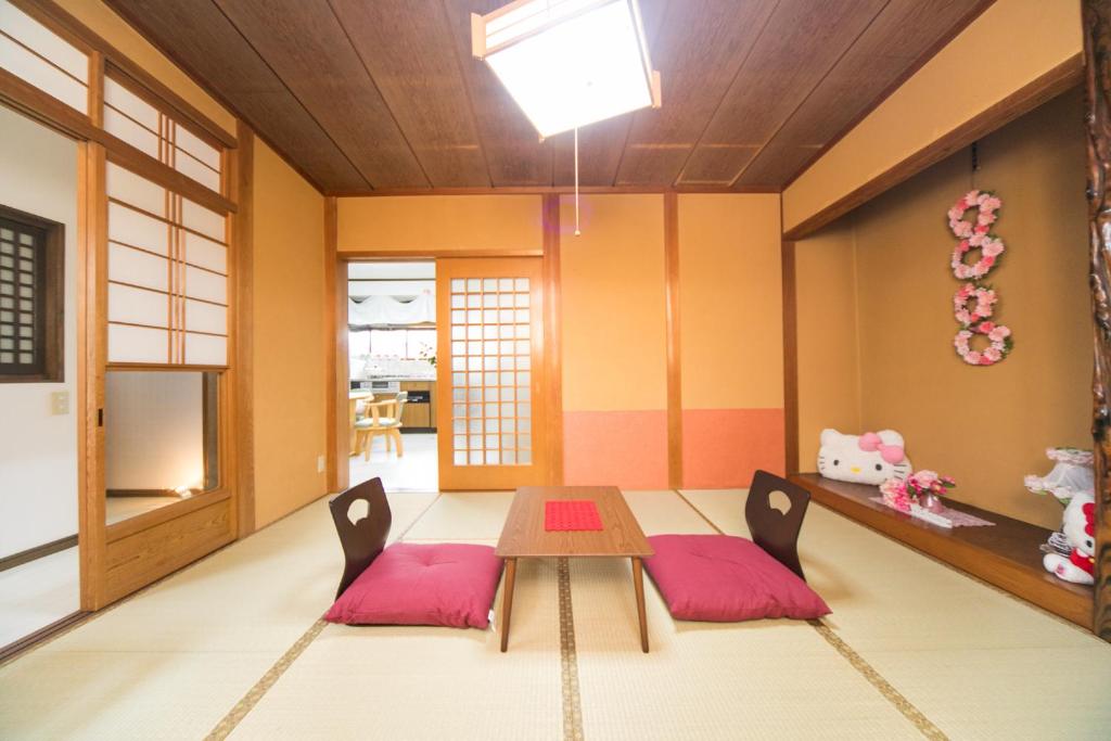 7 min to JR Yokkaichi STN Large House photo 3