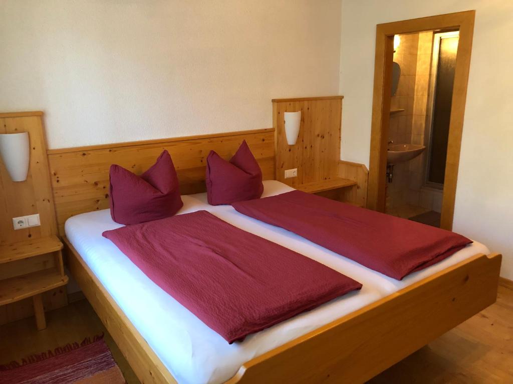 Семейный (Семейный номер (для 2 взрослых и 1 ребенка)), Pension & Ferienwohnung Dullnig