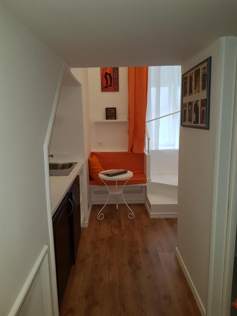 Студио (Номер-студио - Двухуровневый), Connection Guesthouse