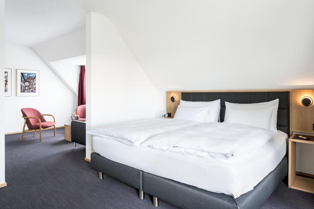 Сьюит (Junior Suite-UNIQUE), Hotel Basel