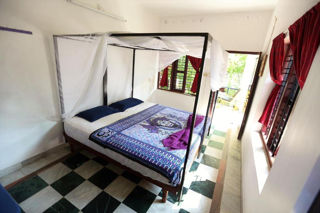 Двухместный (Бюджетный двухместный номер с 1 кроватью), Keratheeram Beach Resort