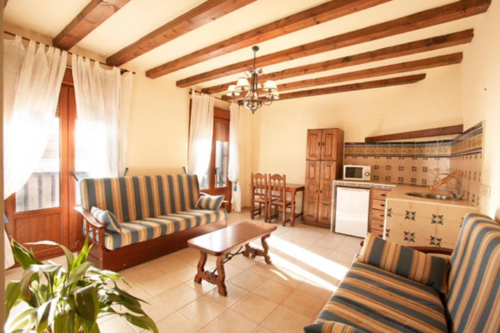 Apartamentos Los Hebiles photo 2