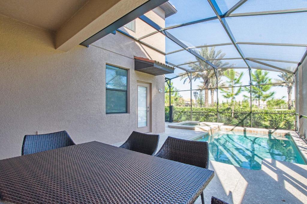 Solterra - 5 Bedrooms House w/pool-7035SR photo 3