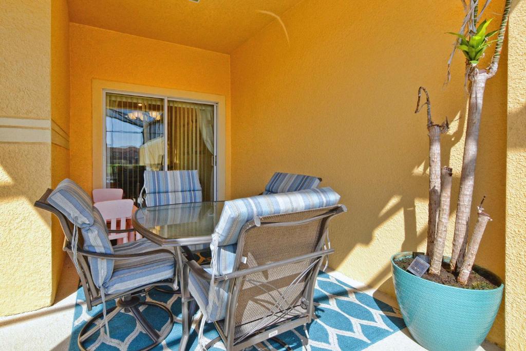 Paradise Palms-4 Bed Townhome w/Splashpool-3032PP photo 4