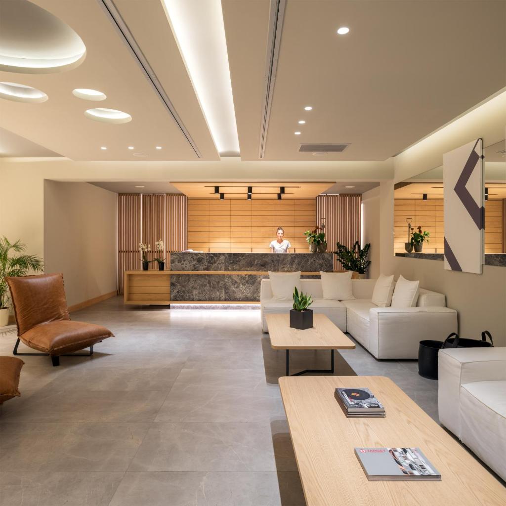 Ikones Seafront Luxury Suites photo 4