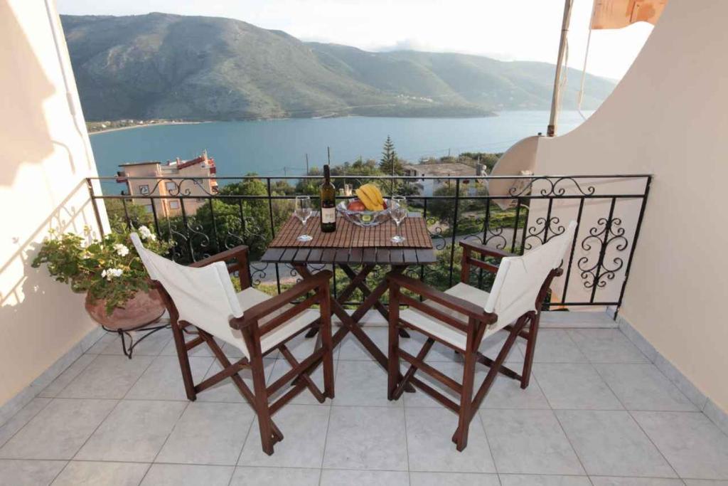 Almini Apartments photo 1