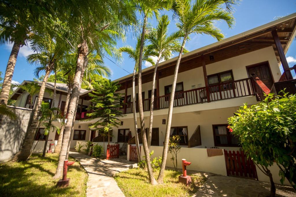 Splash Inn Dive Resort & Villas photo 3