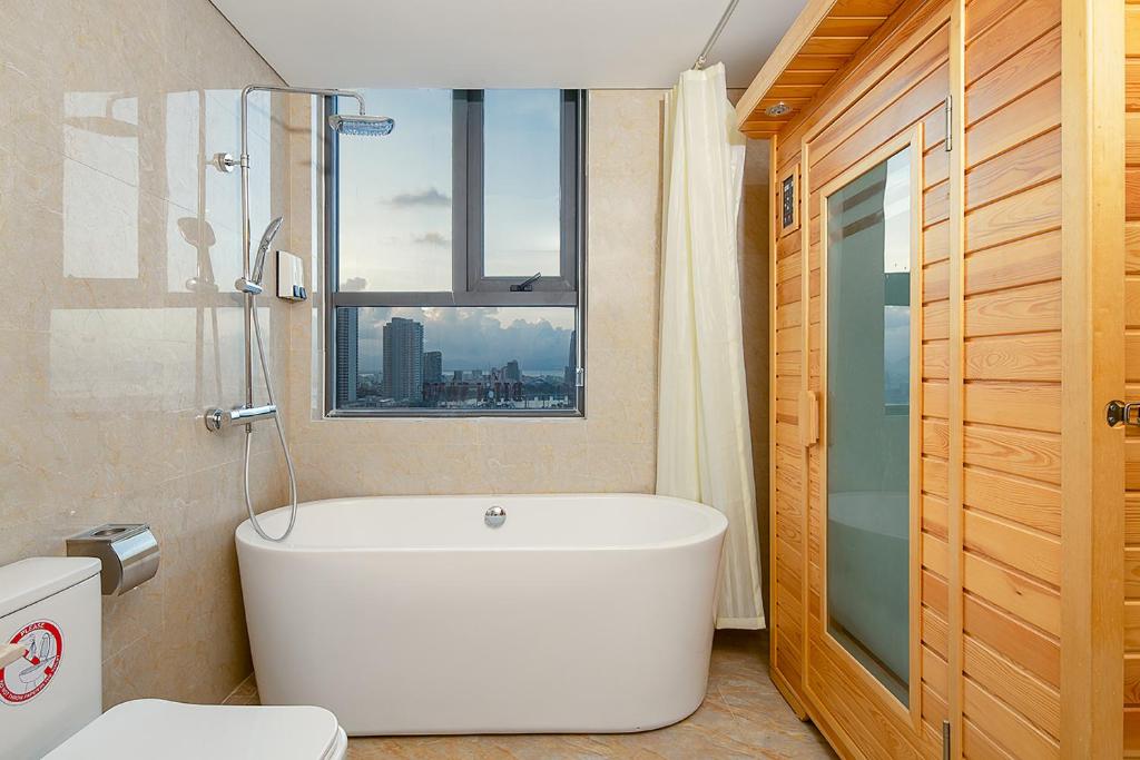Сьюит (Президентский люкс), Luxtery Hotel