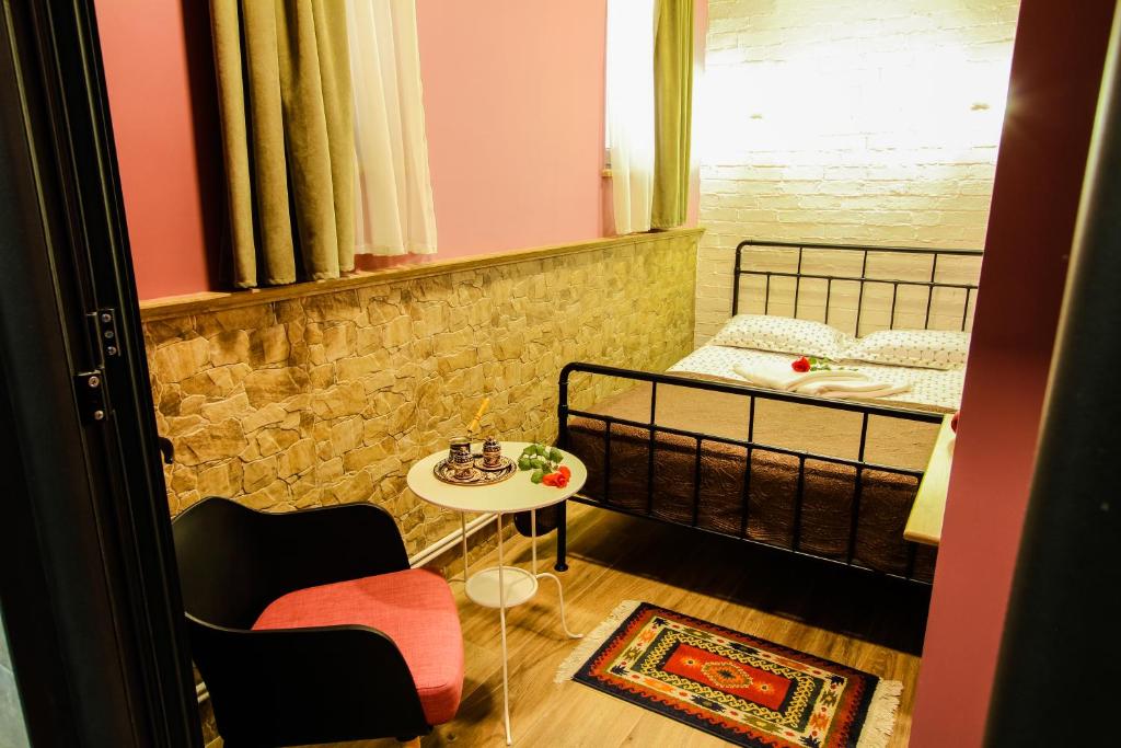 MGA Hostel & Tours photo 4