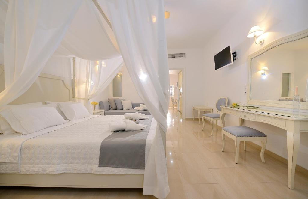 Kamari Hotel photo 2