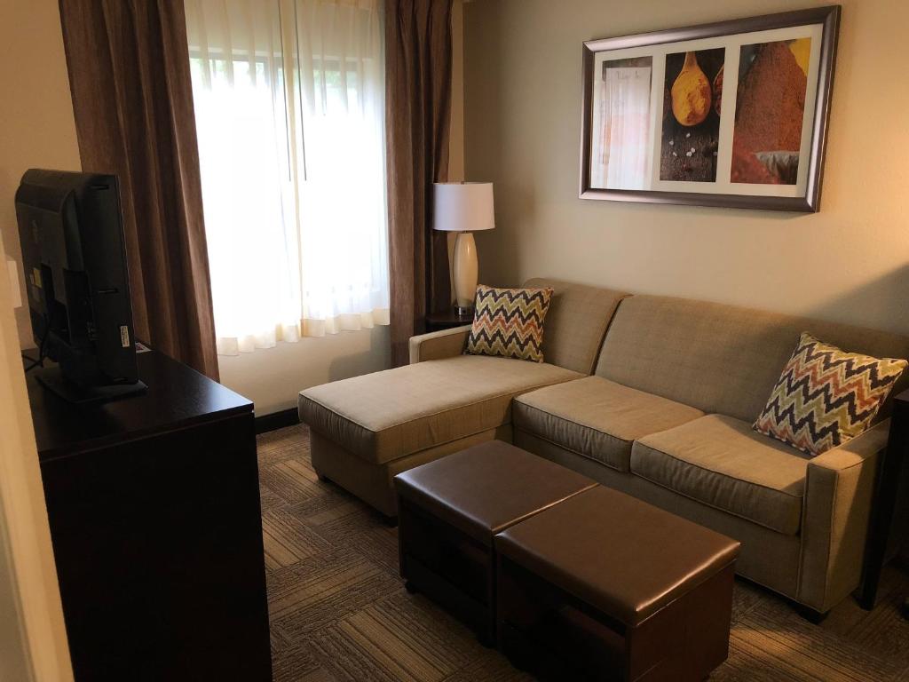Staybridge Suites Grand Rapids-Kentwood, an IHG Hotel photo 2