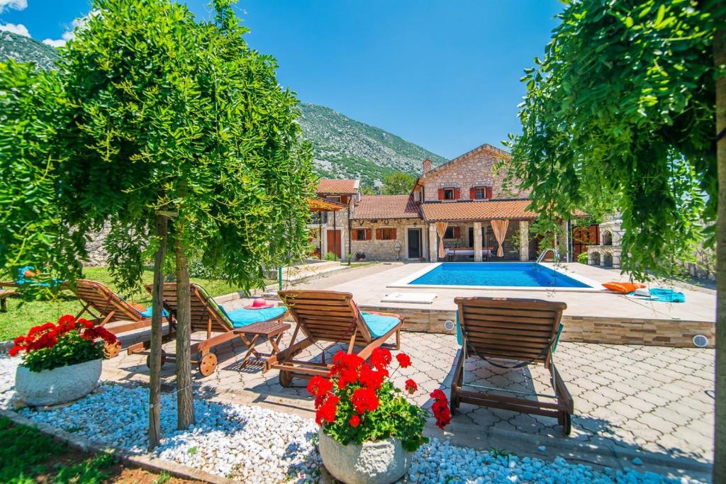 Luxury Stone House Villa Prelec with Private Pool photo 1